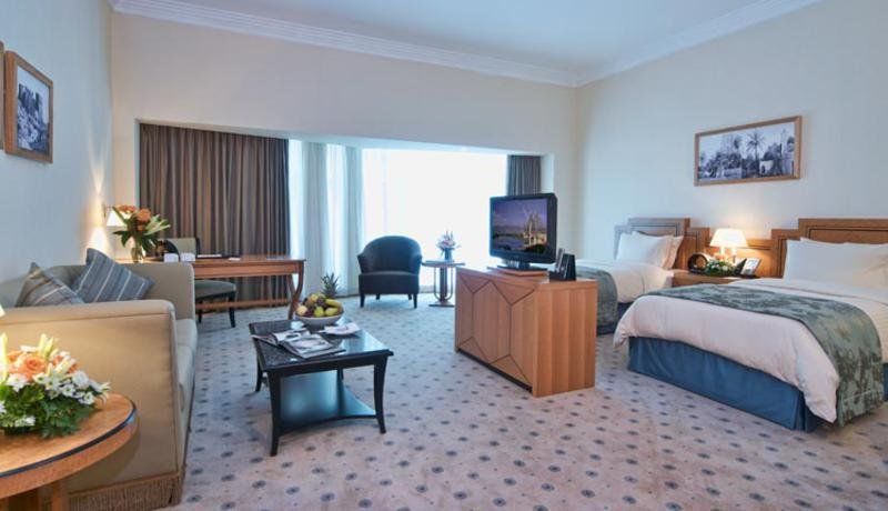 Wiseman Grand Hotel Doha Buitenkant foto A suite at the hotel